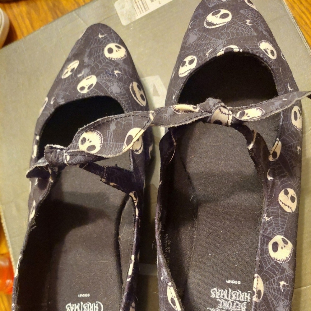 Womens flats